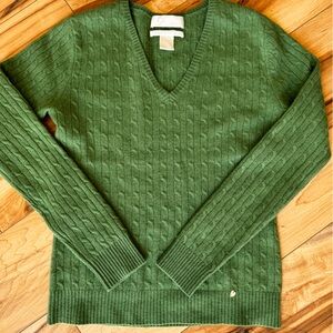 Geneva Green V-Neck Sweater with Ribbed Details